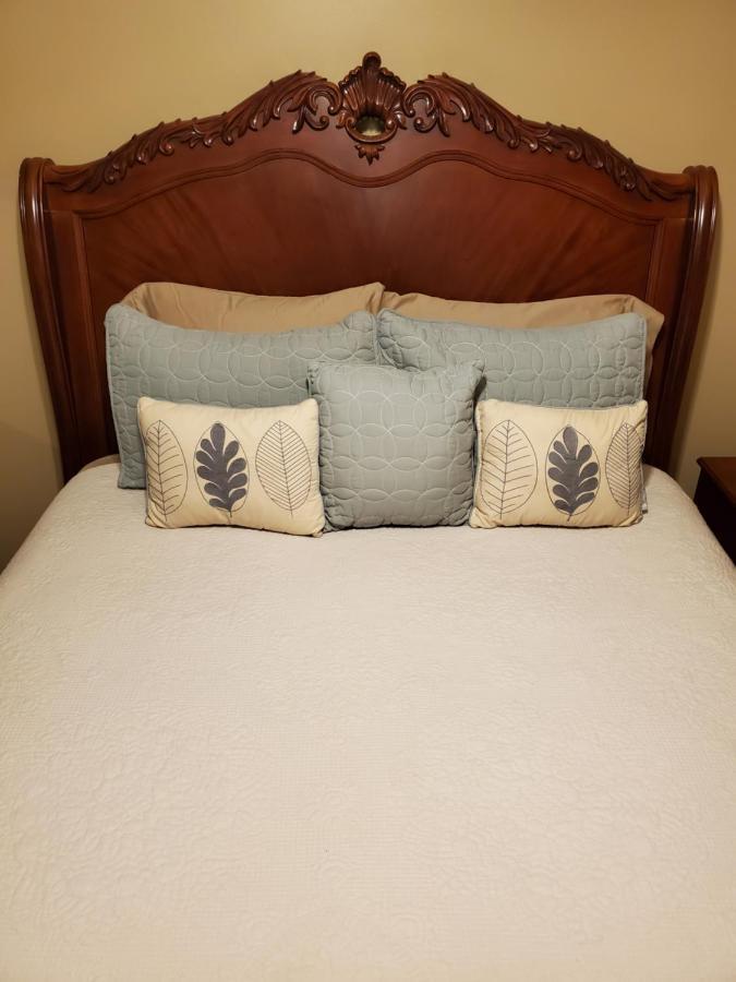 Hampton House Apartamento Clinton Township Exterior foto